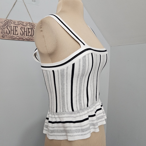 Banana Republic Knit Sweater Peplum Tank Top XS White Black Stripe - Picture 2 of 12